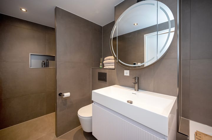 Tussenwoning te koop: Bloemstede 308, Maarssen