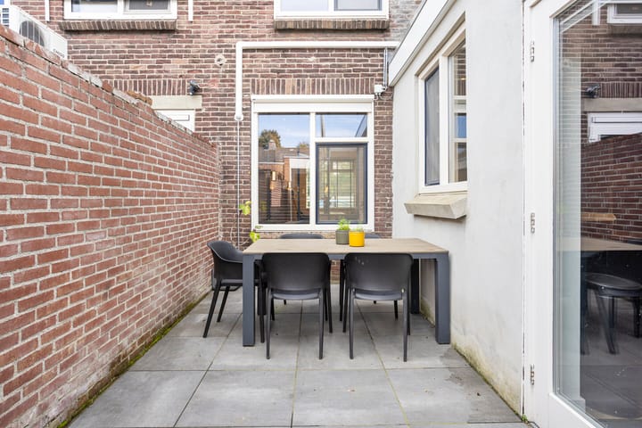 Tussenwoning te koop: Eckartseweg Noord 260, Eindhoven