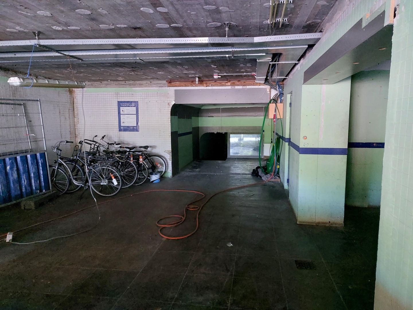 Bekijk foto 4 van Stationsplein 2-a