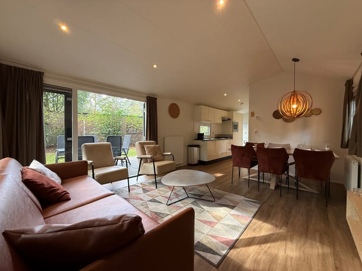 Vrijstaande woning te koop: Barteweg 15R30, Ede