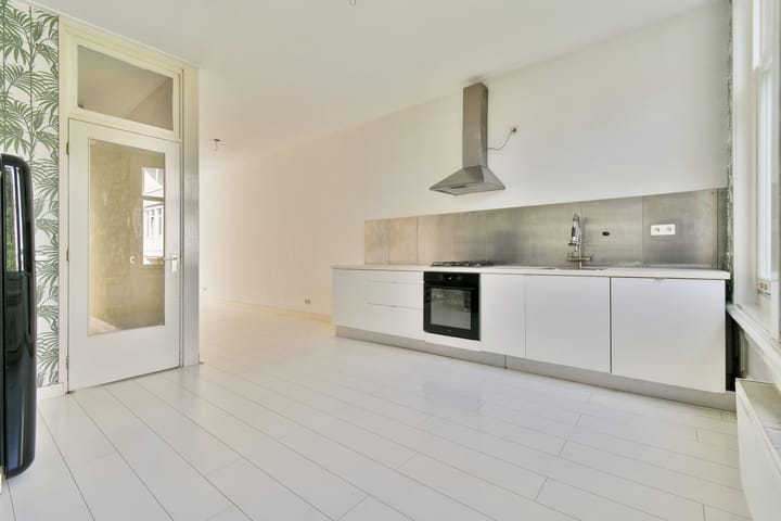 Foto 3 van Cornelis Trompstraat 6-B02