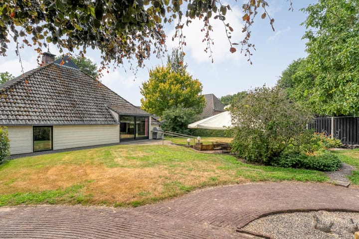 Photo 3 of De Hoek 9