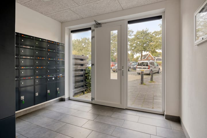 Appartement te koop: Woudevoirt 26, Zoeterwoude