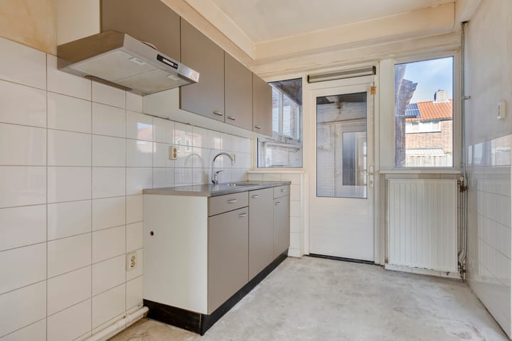 Tussenwoning te koop: Beatrixlaan 123, Vlissingen