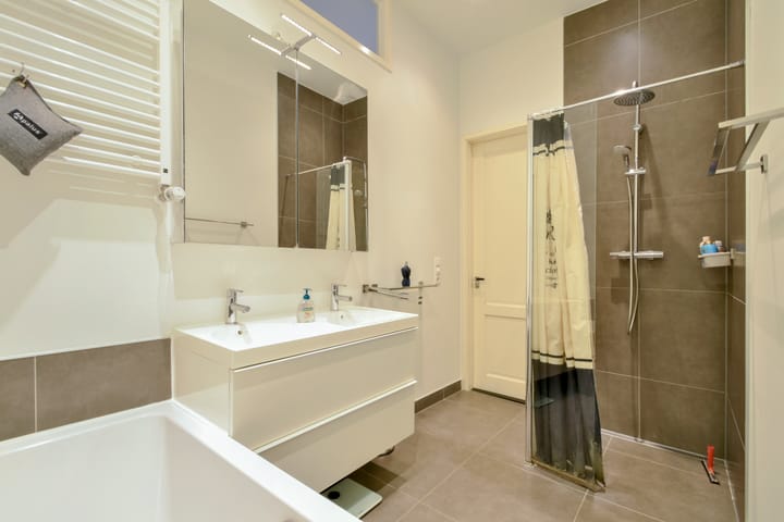 Appartement te koop: Vrolikstraat 140H, Amsterdam
