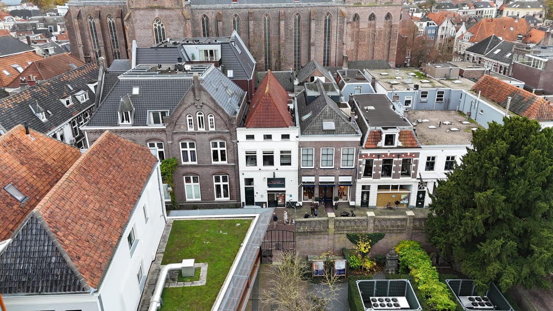 Photo 23 of Voorstraat 23-A