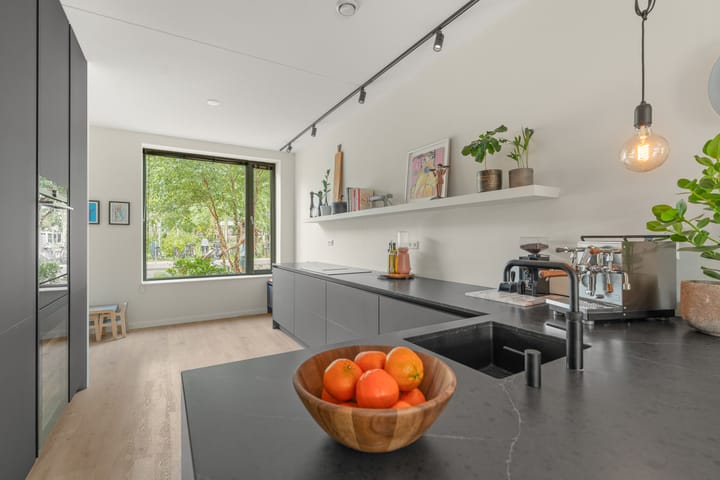 Tussenwoning te koop: Wisselstraat 2, Utrecht