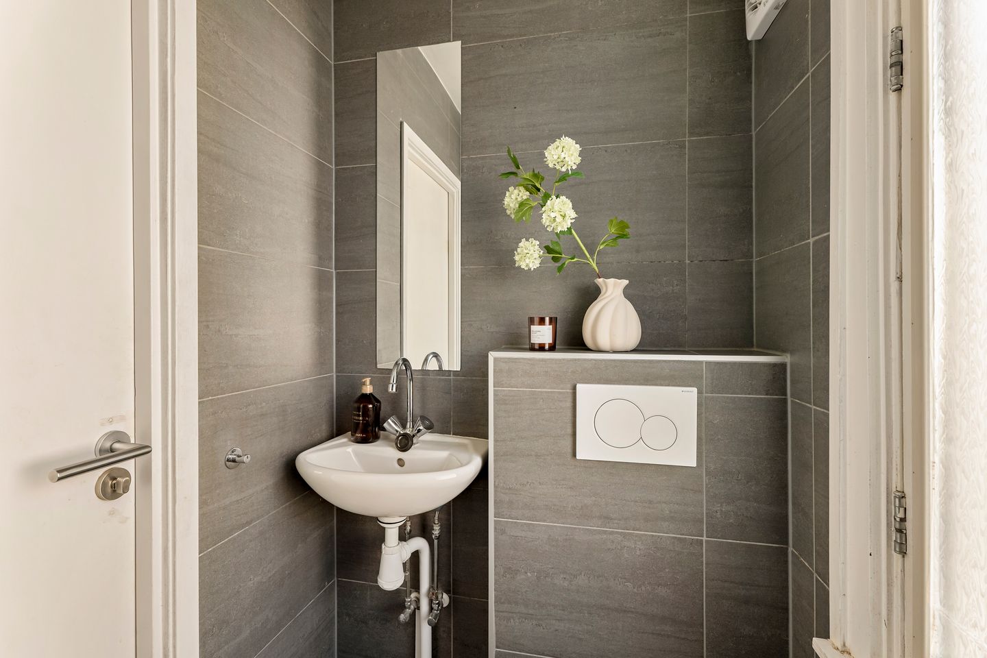 Photo 19 of Czaar Peterstraat 149-3