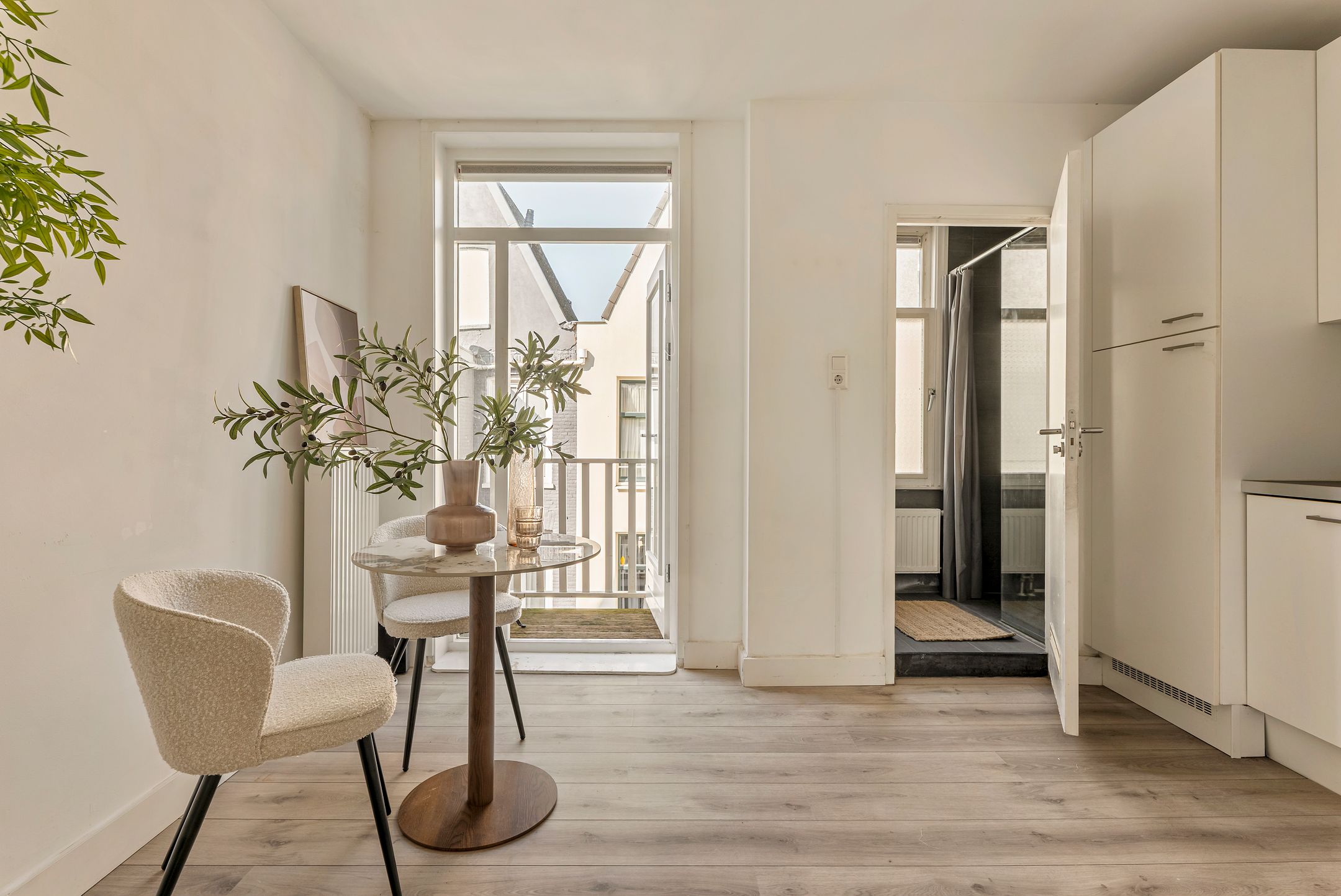 Photo 6 of Czaar Peterstraat 149-3