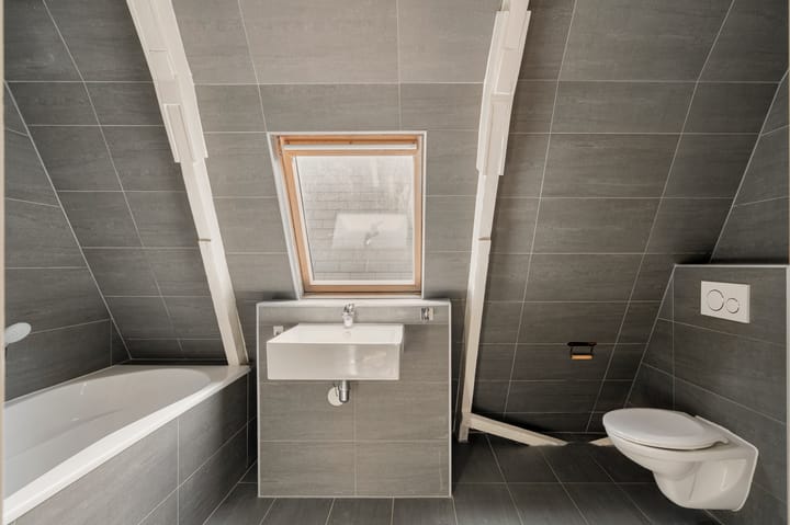 Studio te koop: Eerste van der Helststraat 72-4, Amsterdam