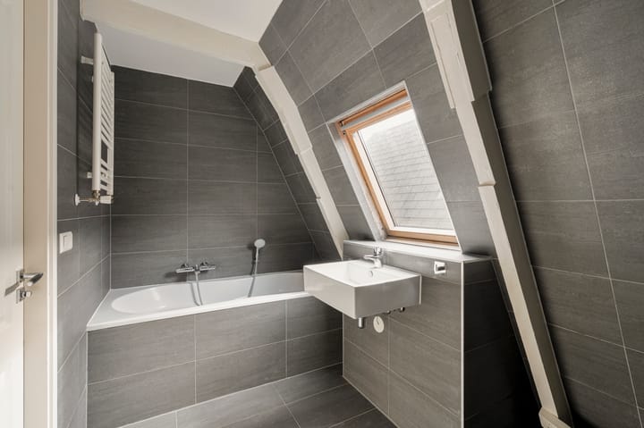 Studio te koop: Eerste van der Helststraat 72-4, Amsterdam