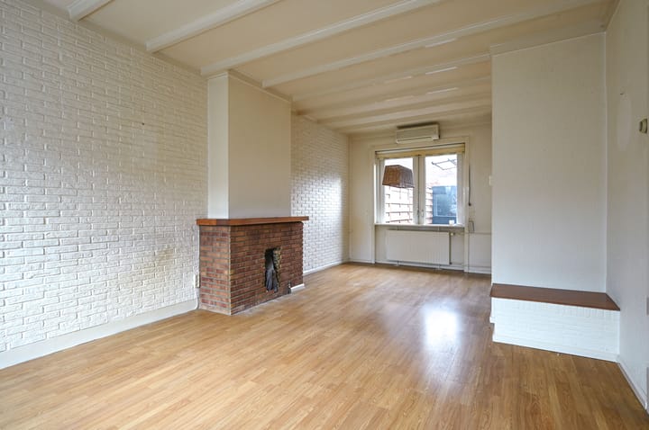 Tussenwoning te koop: Ampèrestraat 19, Hilversum