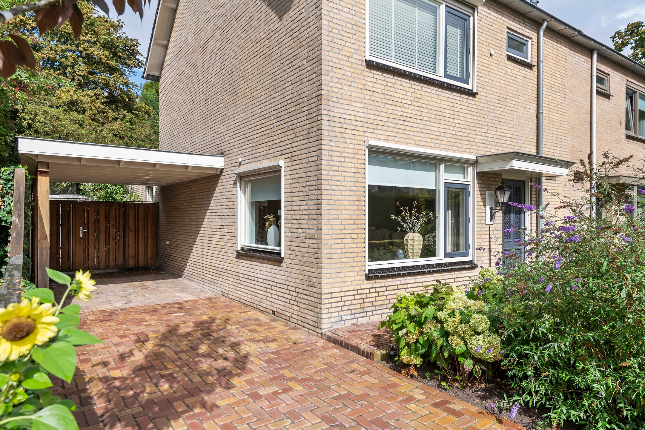 Foto 45 van Esdoornstraat 27