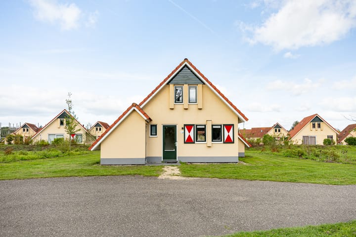 Vrijstaande woning te koop: Oranjekanaal NZ 10-0021, Wezuperbrug