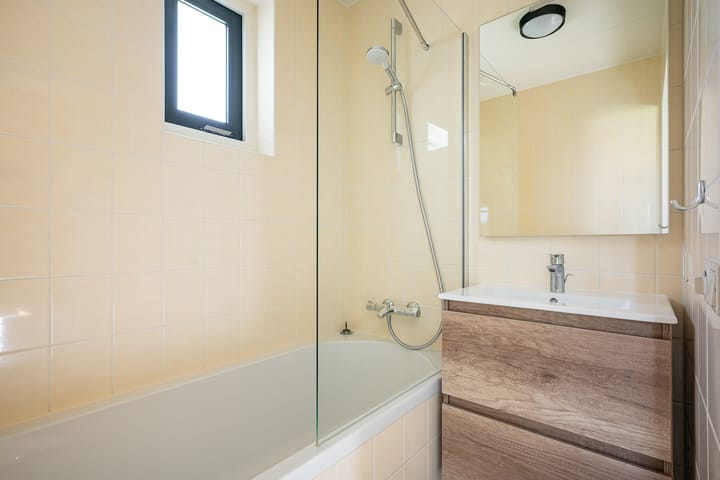 Vrijstaande woning te koop: Oranjekanaal NZ 10-0021, Wezuperbrug