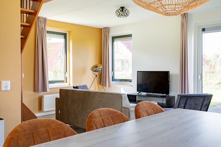Vrijstaande woning te koop: Oranjekanaal NZ 10-0021, Wezuperbrug