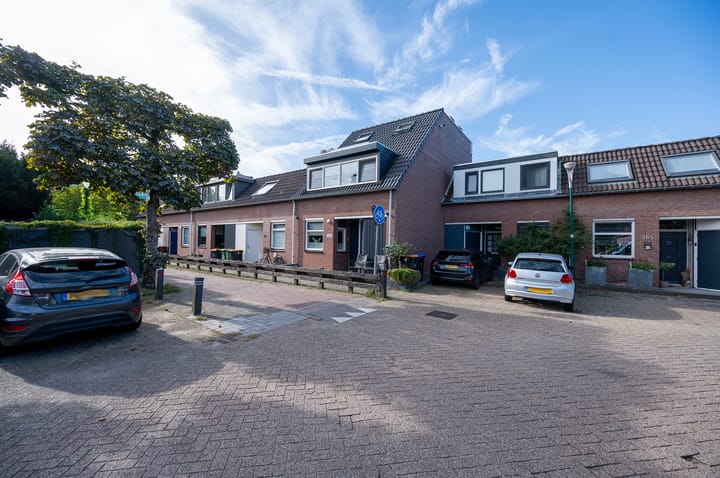 Tussenwoning te koop: Kamelenspoor 363, Maarssen