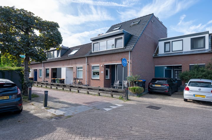 Tussenwoning te koop: Kamelenspoor 363, Maarssen