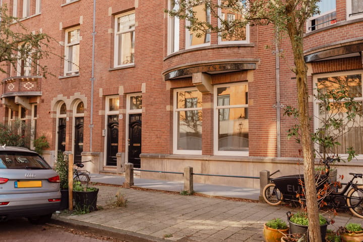 Appartement te huur: Pieter de Hoochstraat 12H, Amsterdam