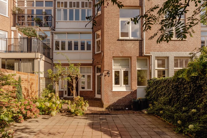 Appartement te huur: Pieter de Hoochstraat 12H, Amsterdam