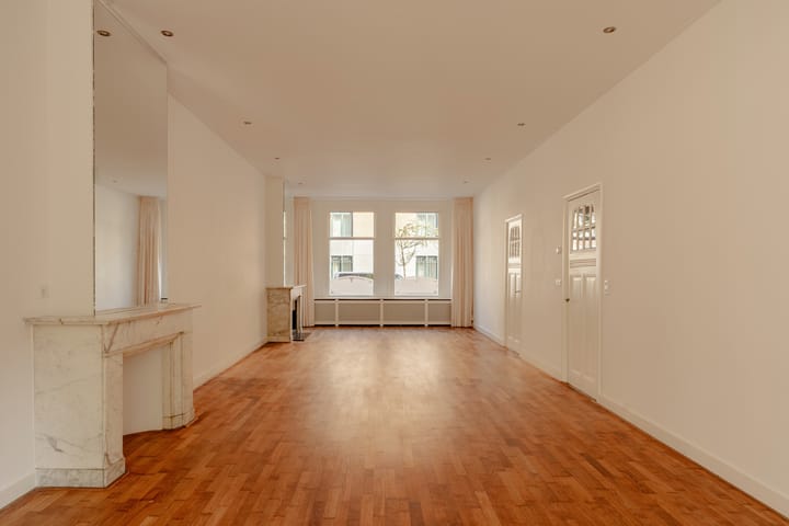 Appartement te huur: Pieter de Hoochstraat 12H, Amsterdam