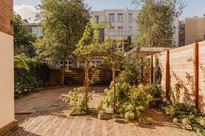 Appartement te huur: Pieter de Hoochstraat 12H, Amsterdam