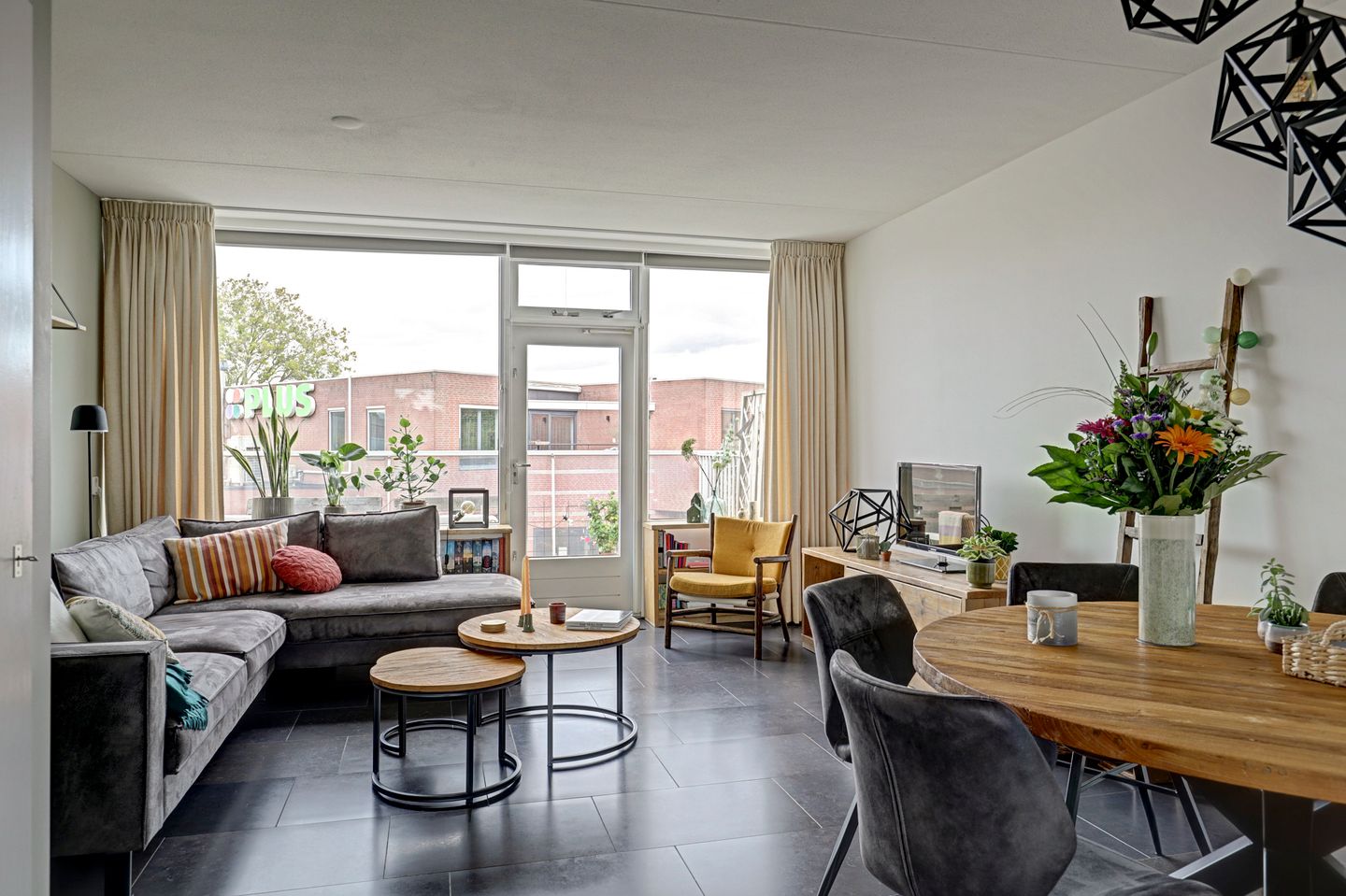Photo 10 of Dennenlaan 8