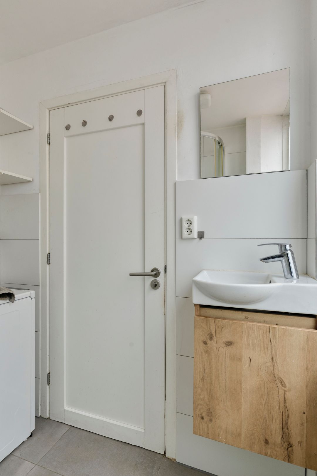 Photo 23 of Cornelis van Vollenhovenstraat 52