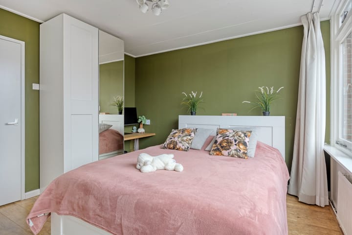 Tussenwoning te koop: Händelstraat 26, Vlaardingen