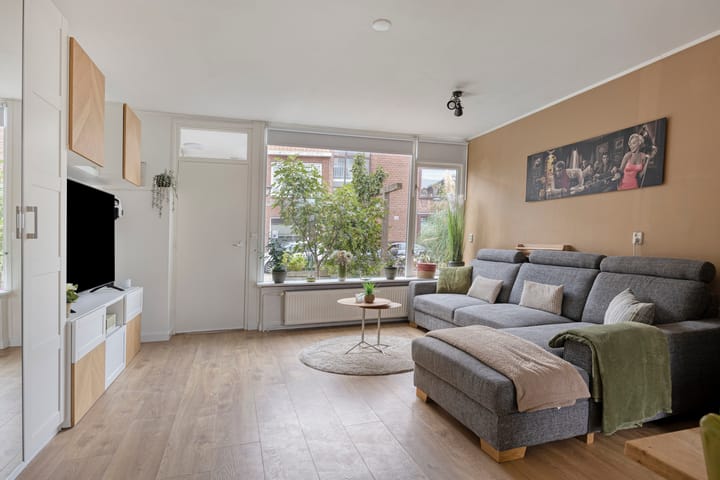 Tussenwoning te koop: Händelstraat 26, Vlaardingen