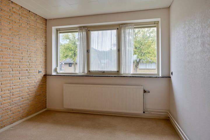 Twee-onder-één-kap te koop: pastoor plegtstraat 13, Oldenzaal