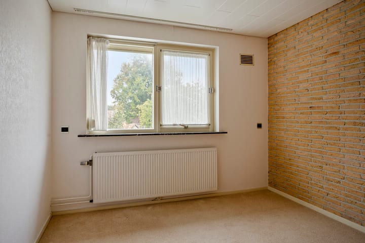 Twee-onder-één-kap te koop: pastoor plegtstraat 13, Oldenzaal