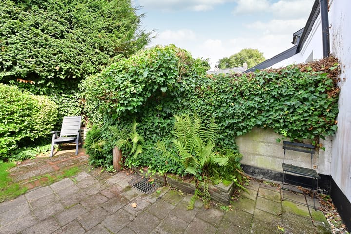 Tussenwoning te koop: Cornelis Bakkerlaan 32, Laren (Nh)