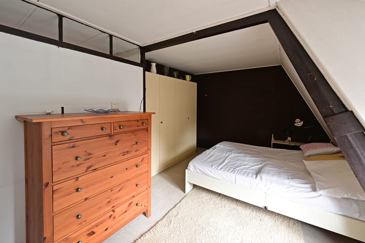 Tussenwoning te koop: Cornelis Bakkerlaan 32, Laren (Nh)