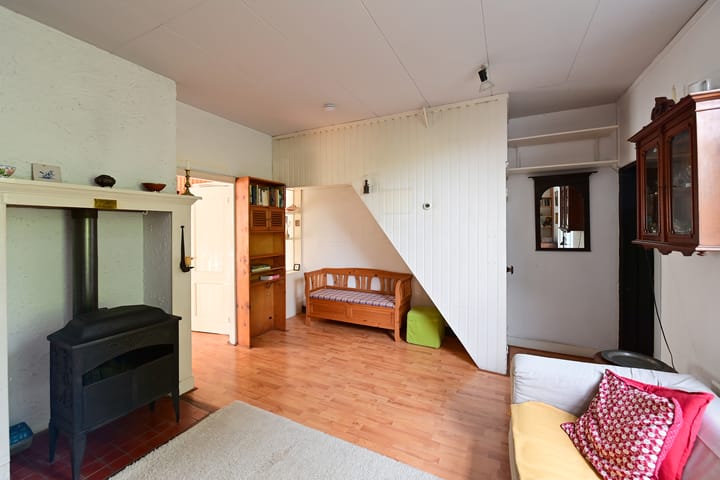 Tussenwoning te koop: Cornelis Bakkerlaan 32, Laren (Nh)