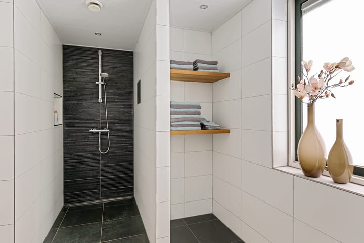 Twee-onder-één-kap te koop: Pastoor J H Wesselstraat 1, Coevorden