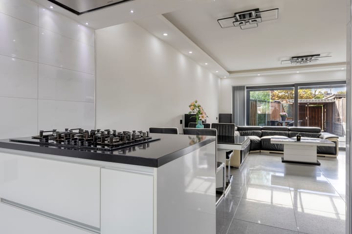 Tussenwoning te koop: Lijster 69, Hoogvliet Rotterdam