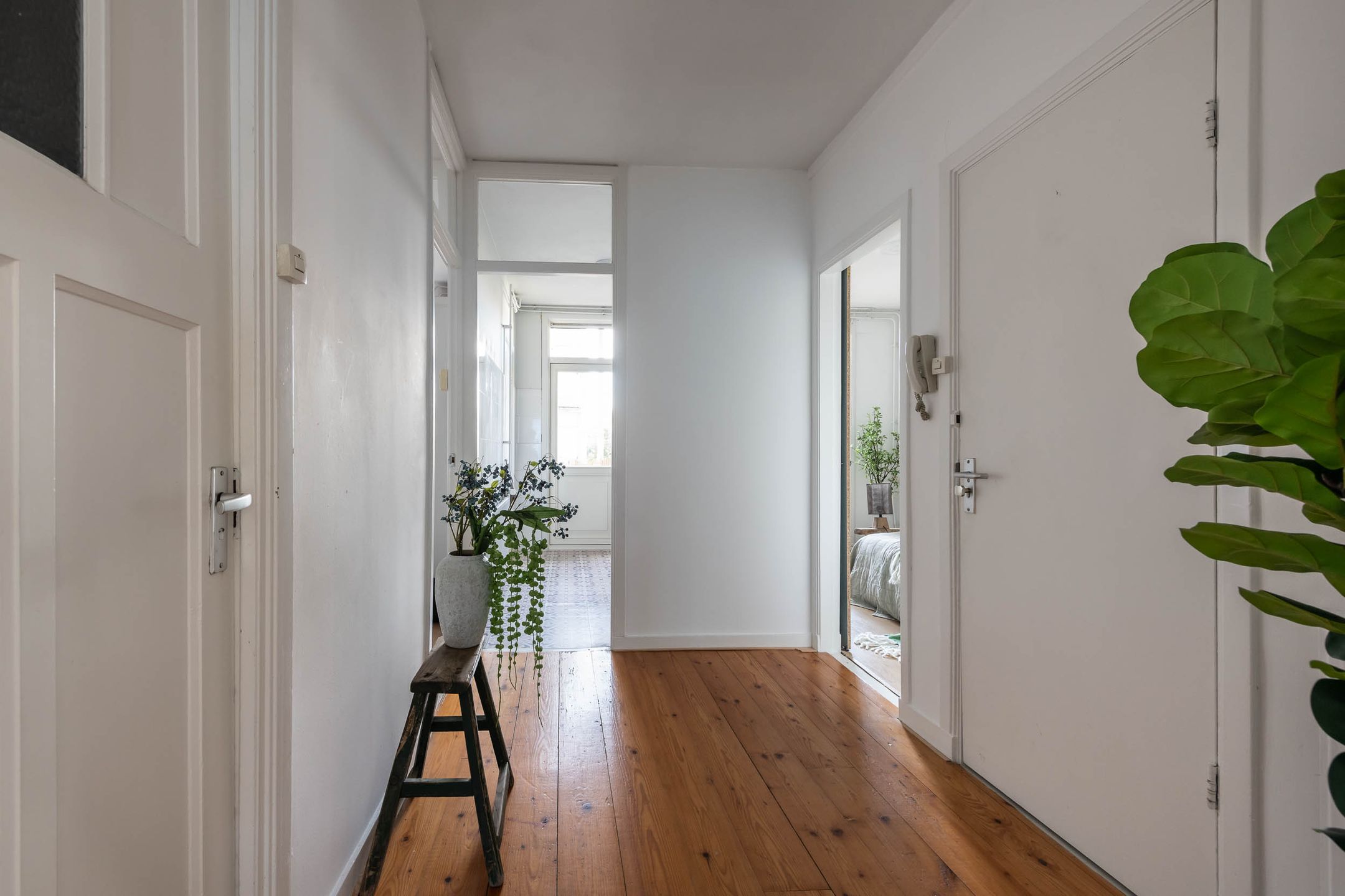 Photo 12 of Warmondstraat 206-2