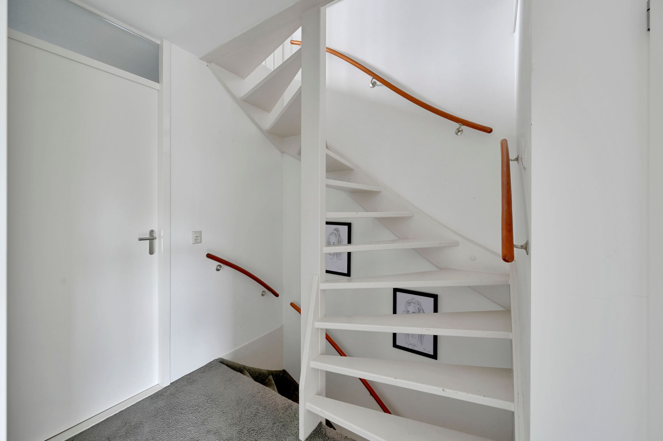 Photo 33 of Gouwe 70