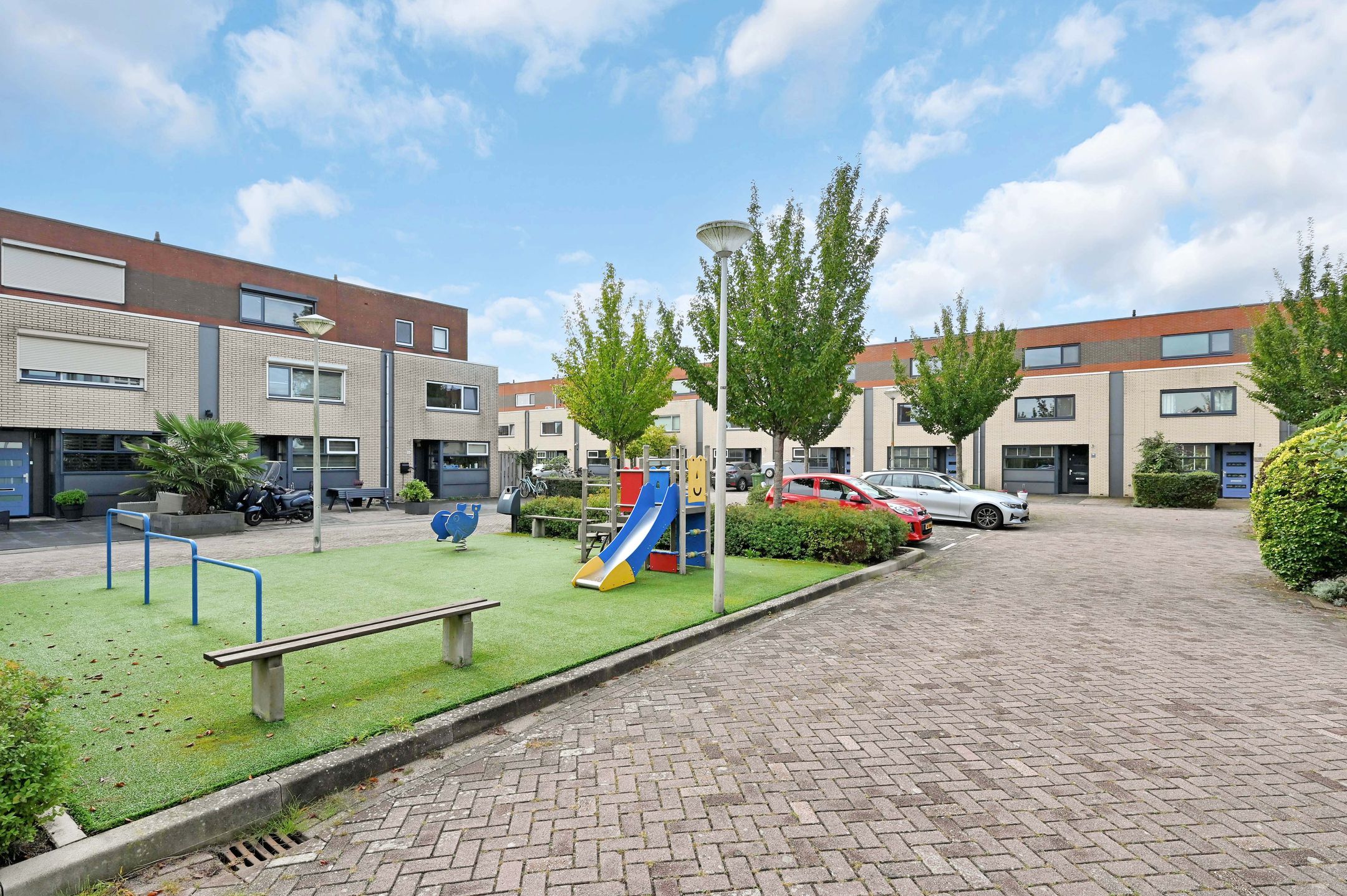 Photo 48 of Gouwe 70