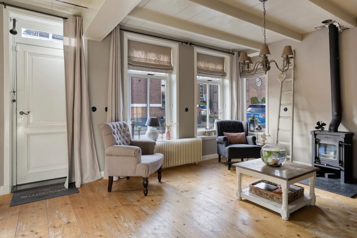 Vrijstaande woning te koop: Kerkstraat 19, Groot-Ammers