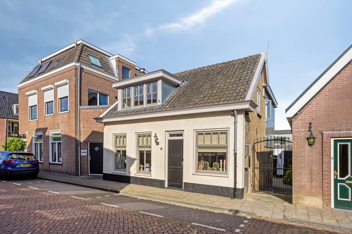 Vrijstaande woning te koop: Kerkstraat 19, Groot-Ammers