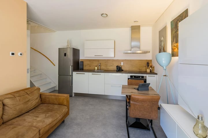 Tussenwoning te koop: S.P. Kuijperplantsoen 105, Ijmuiden