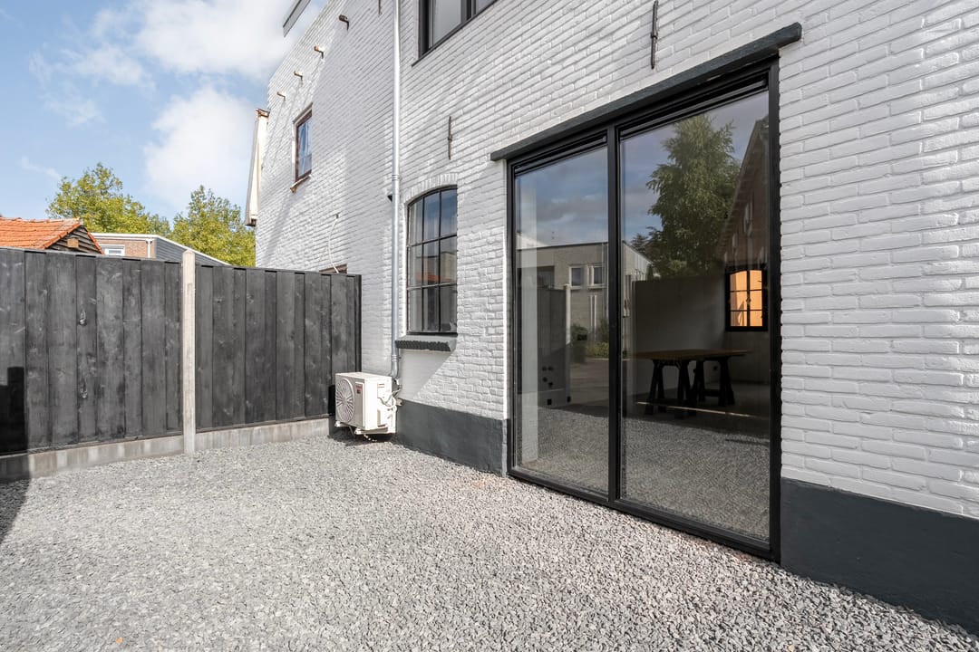 Photo 41 of Vredeveldstraat 1-A