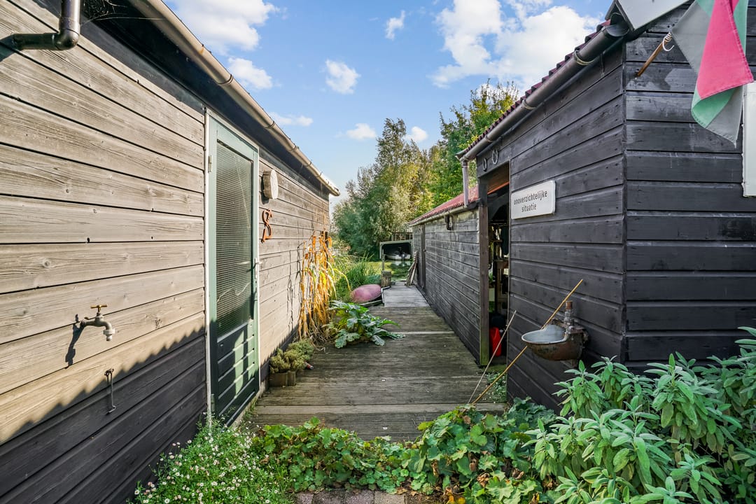 Photo 2 of Uiterweg 287