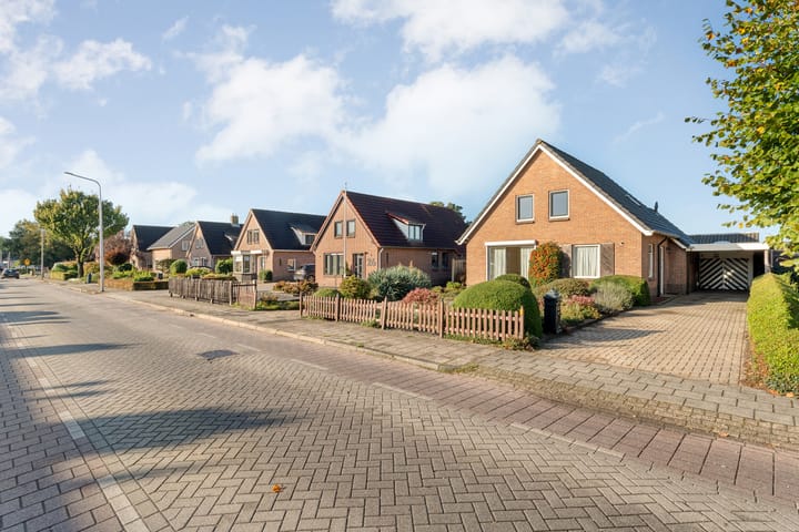 Vrijstaande woning te koop: Zwarte Dijk 28, Lutten