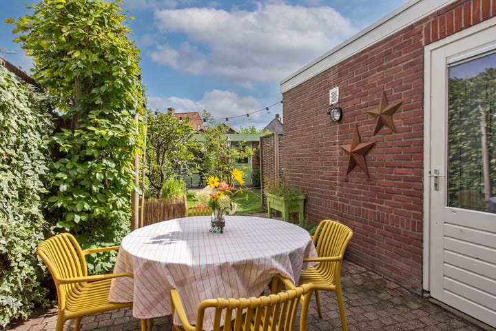 Twee-onder-één-kap te koop: Deurningerstraat 20, Hengelo
