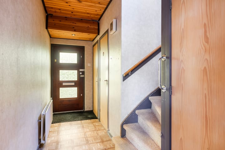 Tussenwoning te koop: Van Helsdingenstraat 5, Hurdegaryp