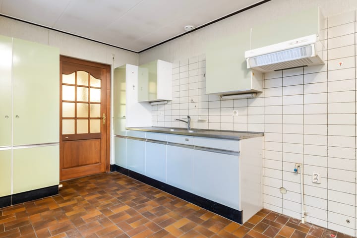 Tussenwoning te koop: Van Helsdingenstraat 5, Hurdegaryp