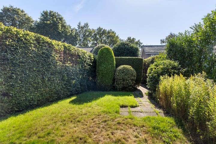Tussenwoning te koop: Van Helsdingenstraat 5, Hurdegaryp